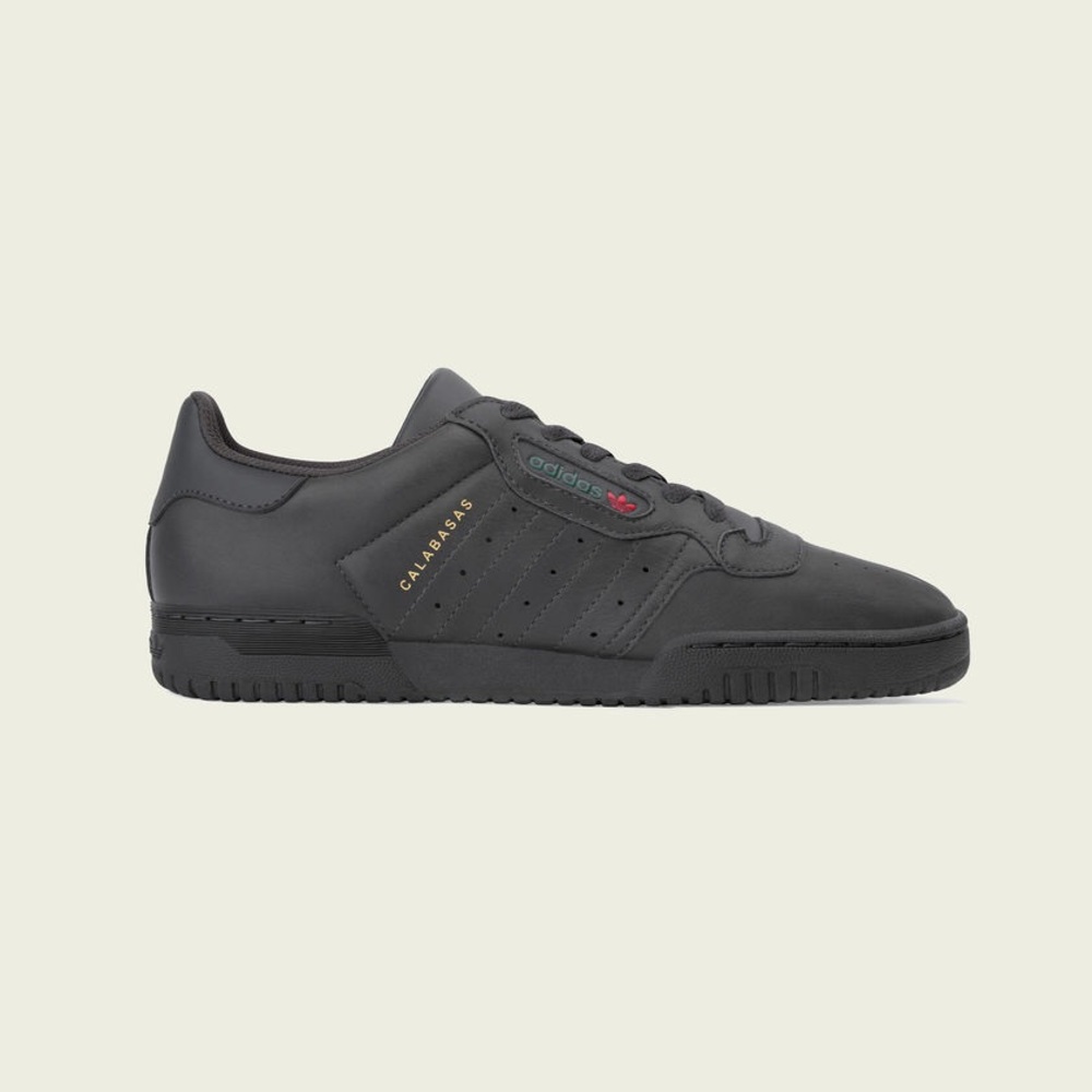Yeezy powerphase Size 6